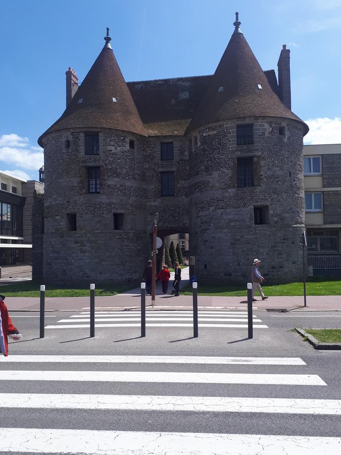 Le Kaleho, Grand Duplex Au Coeur De Dieppe - Netflix Exterior photo